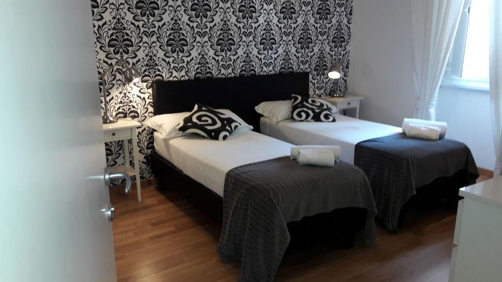 Blue Star Luxury Apartment San Giovanni - Colosseo Рим Екстериор снимка