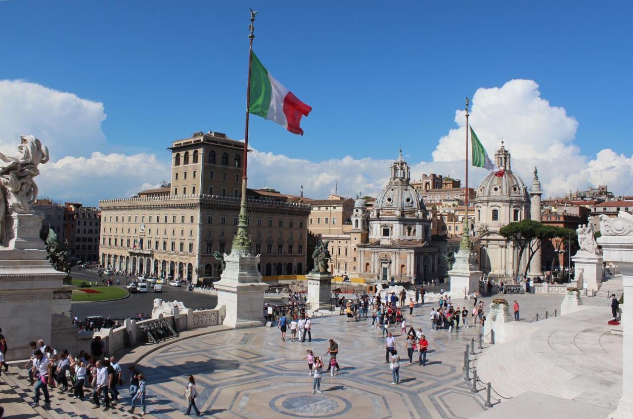 Blue Star Luxury Apartment San Giovanni - Colosseo Рим Екстериор снимка