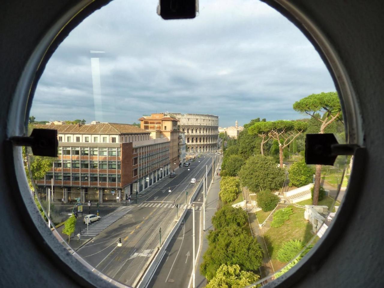 Blue Star Luxury Apartment San Giovanni - Colosseo Рим Екстериор снимка